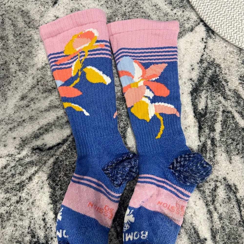 Bombas Women’s Blue and Pink Floral Socks
